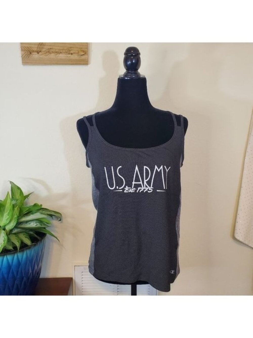 Champion Authentic wear, US ARMY Women's tank top, Medium